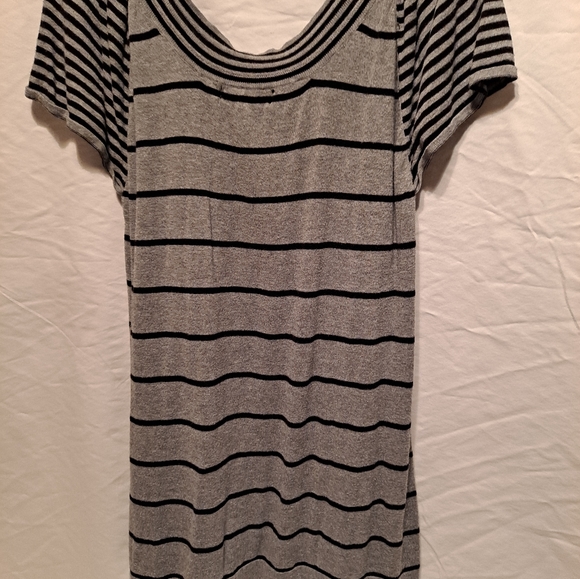 MOSSIMO SHIRT - Picture 2 of 6